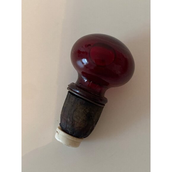 Ruby Red Avon Glass Swirl Unforgettable Cologne Bottle Bud Vase Empty VTG - Picture 8 of 12